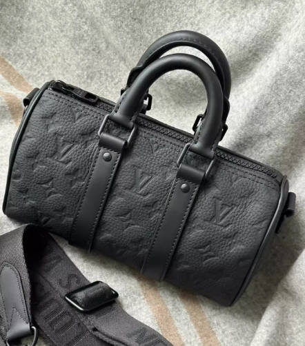 Lv路易威登 keepall25 35老花压纹手提单肩斜挎包黑