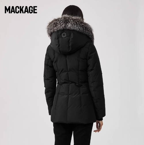 摩登专致系列-MACKAGE女士 ADALI中长V型毛领羽绒服潮流羽绒外套