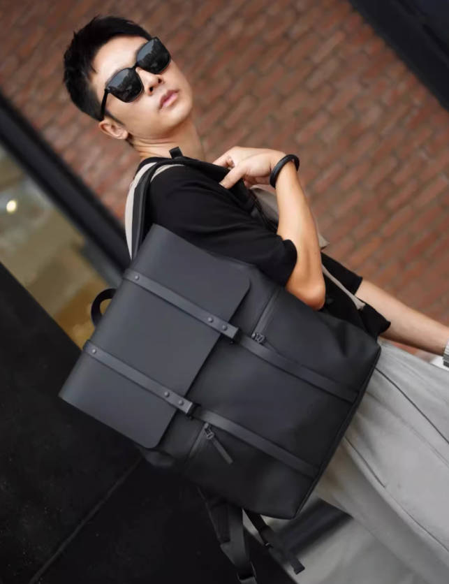 GL双肩包高级感学生书包百搭户外通勤防水大容量包LUGA旅行背包