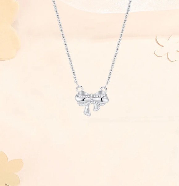 【爆闪|蝴蝶结】 EUA 在逃公主项链 恋爱情侣 国潮 高级新中式轻奢少女蝴蝶结国风设计感锁骨链 锆石 配饰礼盒装 女款